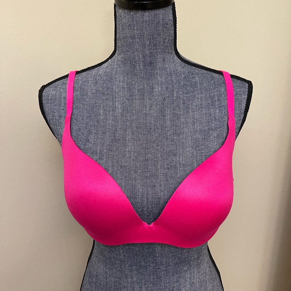 Push-up bra by Victoria’s secrets 38C